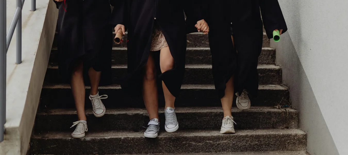 Trampki i sneakersy - wygodna i modna propozycja na okres szkolny