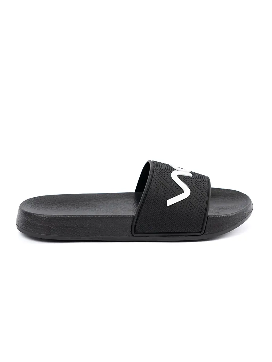 Czarne klapki z napisem