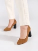 Brown block-heeled pumps