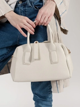 Light beige shoulder bag