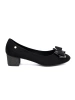 Black pumps with a bow on a pillar heel