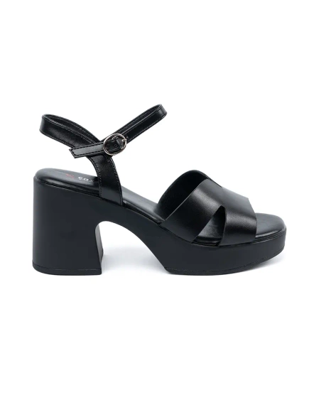 Sandały czarne na słupku