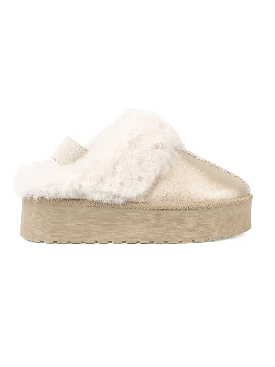 Golden snow boots style shoes with white fur