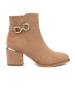 Stylish ankle boots in light brown with a gold detail