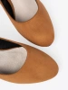 Suede Pumps in Caramel