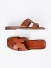 Brązowe klapki z kwadratowym noskiem