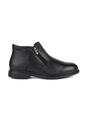 Cozy Black Winter Boots