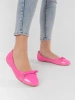 Women's pink flat ballerinas with a patent toe