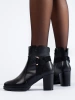 Wygodne czarne botki na obcasie