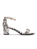 Sandały na obcasie damskie  snakeprint białe