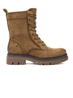 Classic Suede Worker Boots in Brown Shade