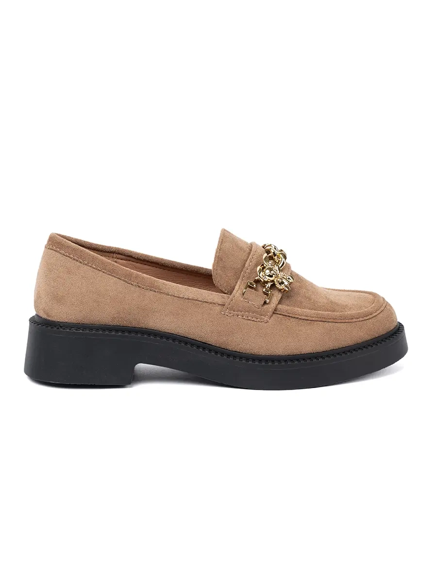 Beige Moccasins with Gold Chain