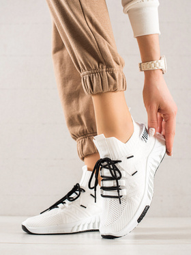 Materiałowe sneakersy damskie  białe