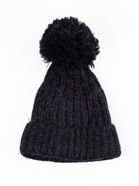Zimowa czapka damska z pomponem  czarna